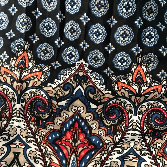 Pattern Dress - Picture 4 of 5